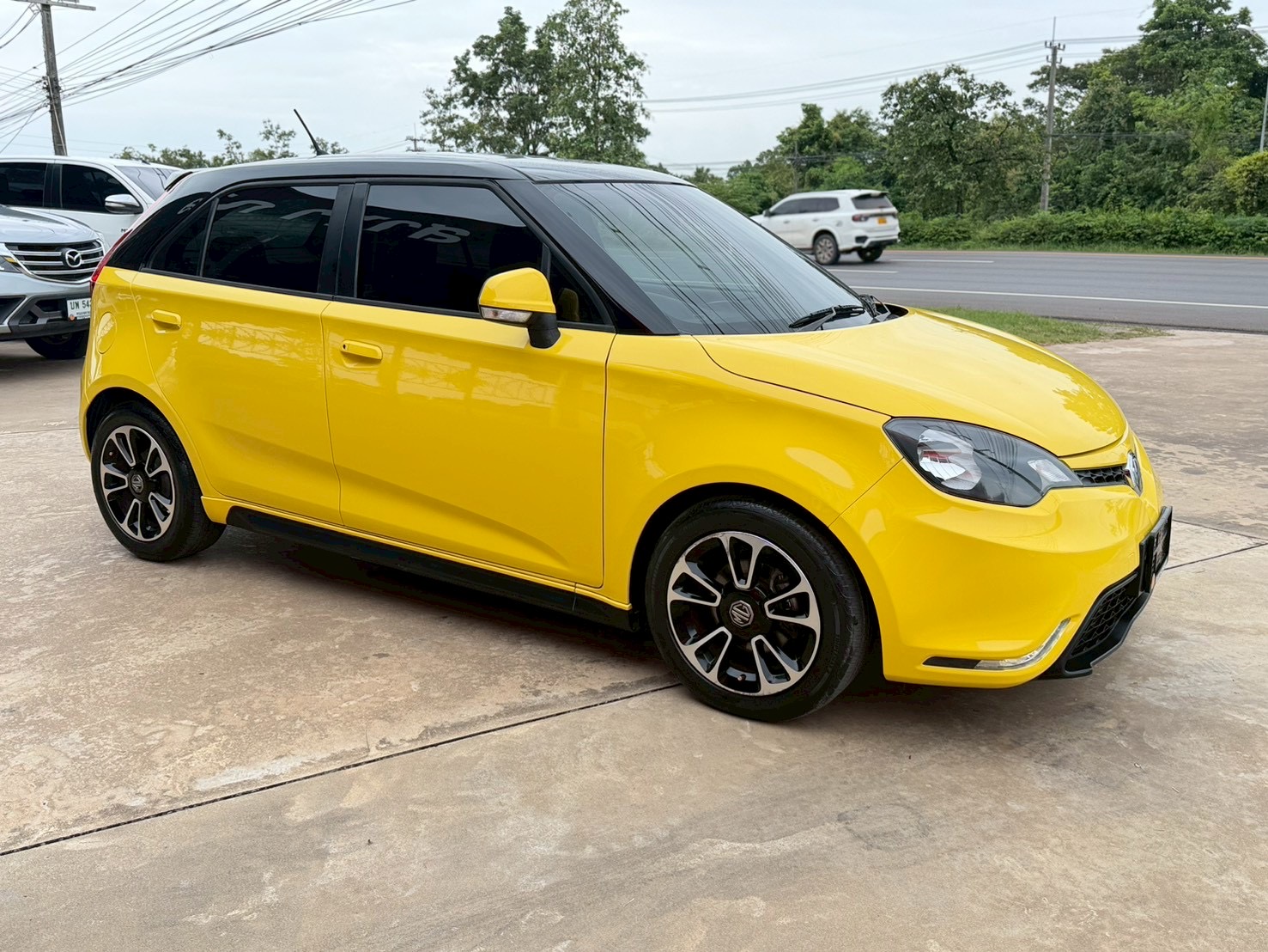 2017 MG MG3 1.5 V Sunroof รูปที่ 4